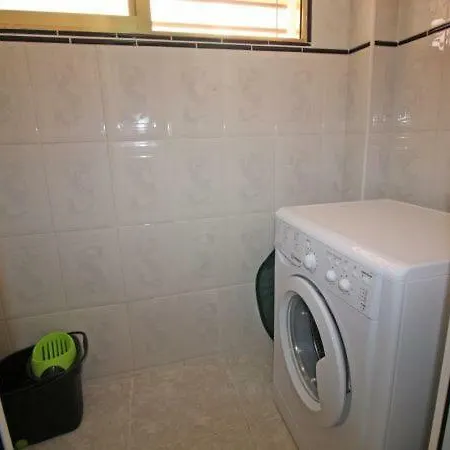 公寓 Sleeps 3 Air Con Wifi
