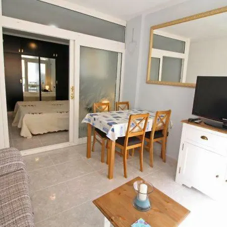 Sleeps 3 Air Con Wifi 公寓 卡尔佩
