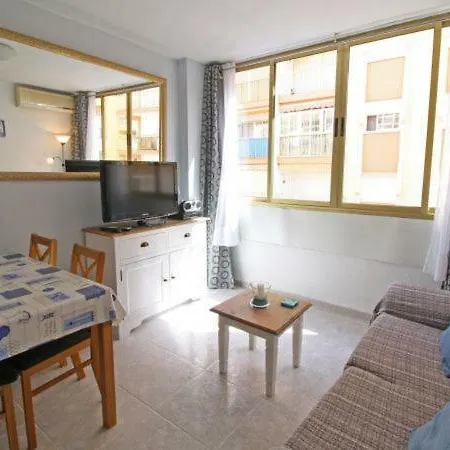 Apartment Sleeps 3 Air Con Wifi *