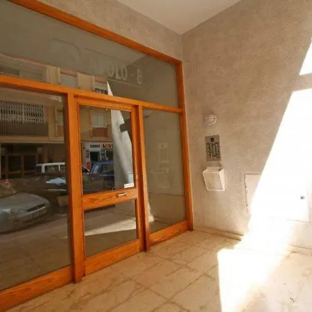 Apartment Sleeps 3 Air Con Wifi